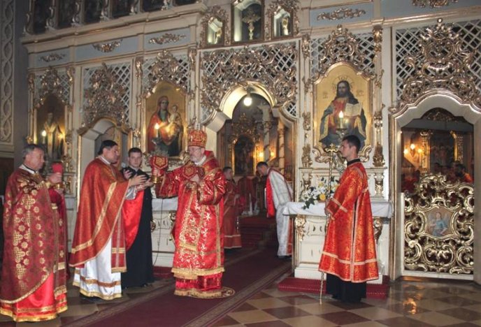 В Ужгороді згадали про єпископа Теодора Ромжу – 06