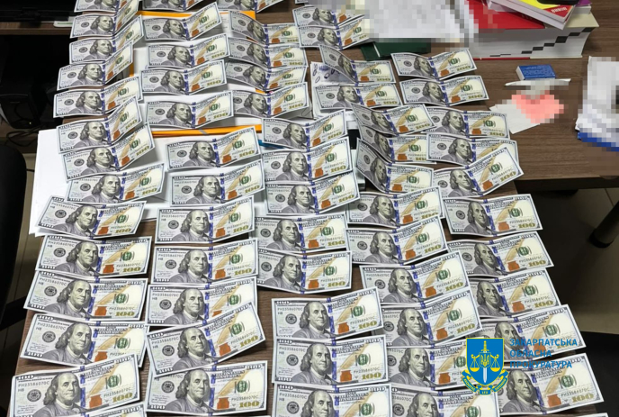 Тривають слідчі дії: правоохоронці розповіли, що накоїв адвокат – 01 Правоохоронці розповіли, що накоїв адвокат
