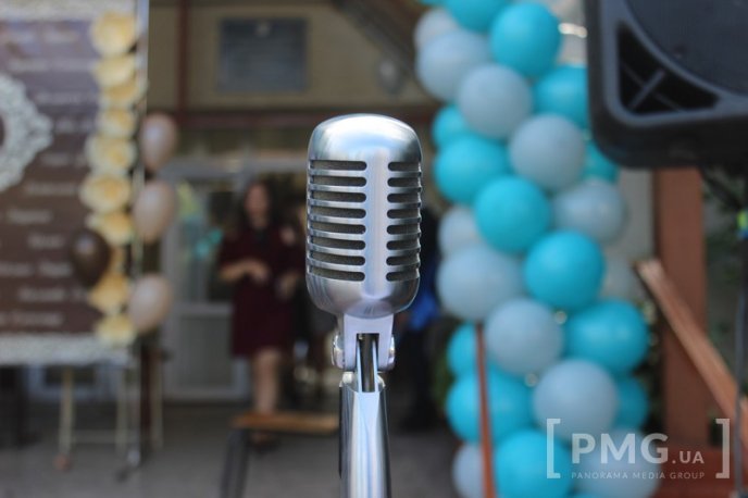 Свято останнього дзвоника відзначили у Мукачівській ЗОШ №13 – 01