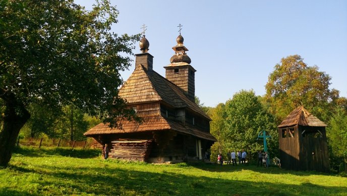 Москаль побував на богослужінні в оновленій дерев’яній церкві на Великоберезнянщині – 09
