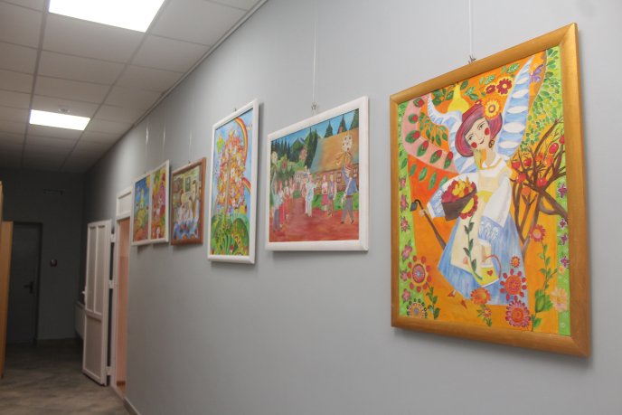 Відкрито Мукачівський центр дитячої та юнацької творчості: як він зараз виглядає – 09