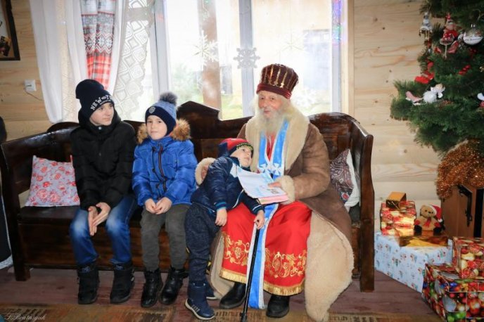 У Чинадієвському замку на дітлахів чекає Святий Миколай – 07 У Чинадієвському замку на дітлахів чекає Святий Миколай – 07