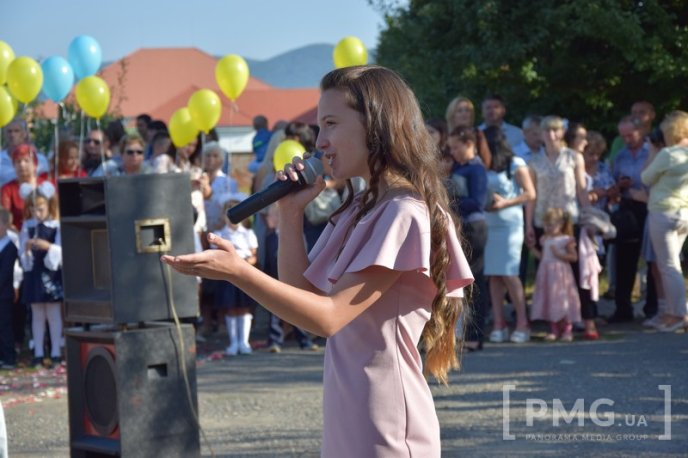 У ЗОШ №4 міста Мукачева пролунав перший дзвінок – 17