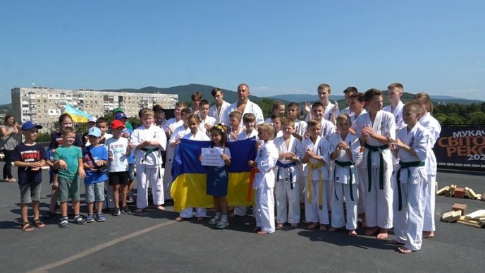 У Мукачеві встановили новий світовий рекорд – 02