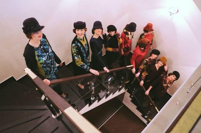 Відомі дизайнери з Києва, Львова та Ужгорода приїхали у невеличке закарпатське містечко, аби допомогти хворій дівчині (ФОТО) – 09