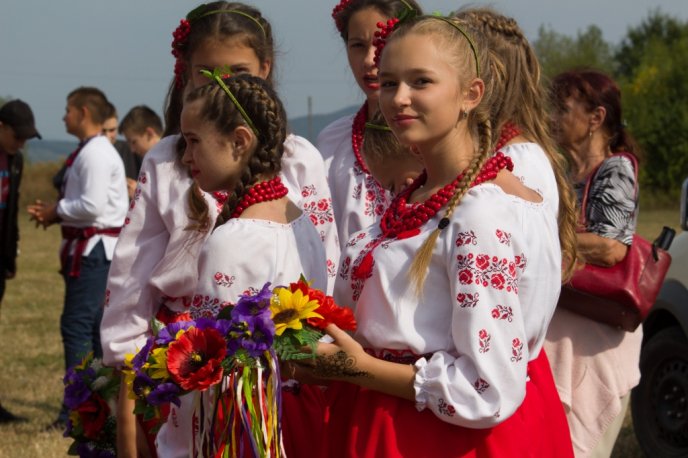 Закарпатці гуляли на колоритному фестивалі – 01 Закарпатці гуляли на колоритному фестивалі – 01