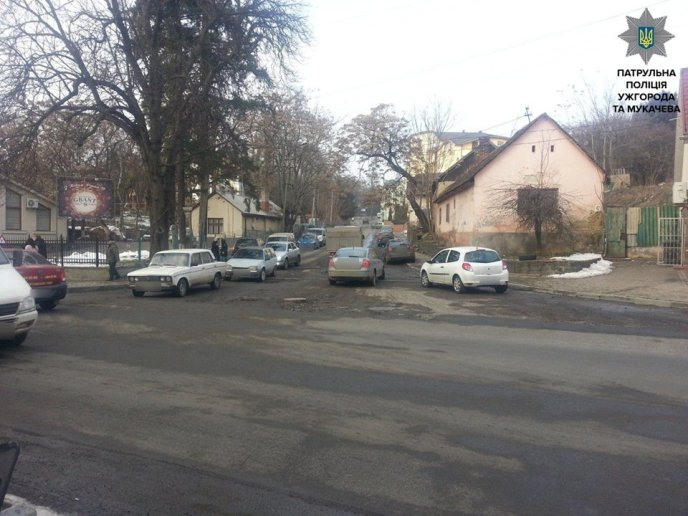 Через незадовільний стан доріг притягнуто до відповідальності керівників Департаменту міського господарства та комунальних служб – 02