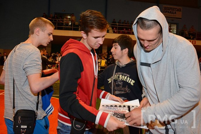 В Ужгороді урочисто відкрили юнацький чемпіонат України з боксу – 03