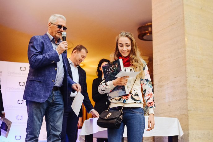 В Ужгороді нагороджували переможців мистецького конкурсу "Срібний мольберт" – 07