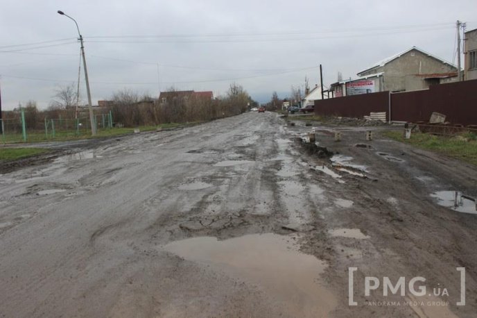 У Службі автомобільних доріг Закарпатської області розповіли про ремонт вулиці Пряшівської – 03