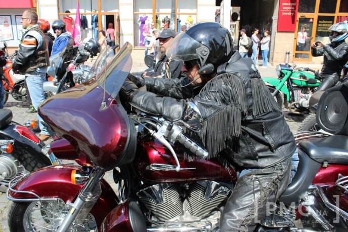 Байкери проїхались вулицями Мукачева – 33