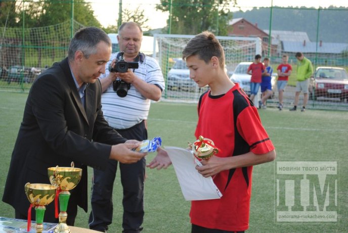 ДЮХФШ "Синай" вдруге поспіль перемогла на всеукраїнському турнірі з футболу (ФОТО) – 15
