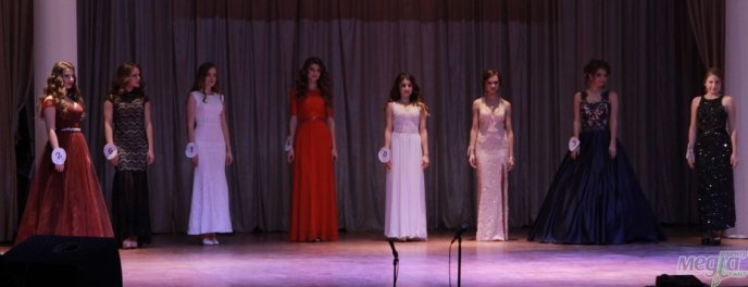 Філологи УжНУ обирали найгарнішу дівчину факультету – 02 Філологи УжНУ обирали найгарнішу дівчину факультету – 02