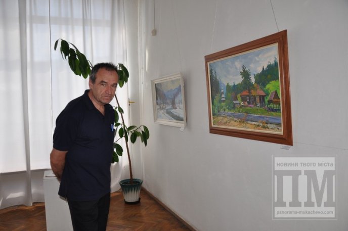 У Мукачеві відкрилась виставка картин до Дня Незалежності України (ФОТОРЕПОРТАЖ) – 06