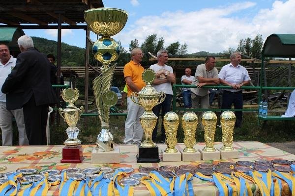 Юні футболісти з гірських сіл боролись за «Кубок Дубового» – 05 Юні футболісти з гірських сіл боролись за «Кубок Дубового» – 05