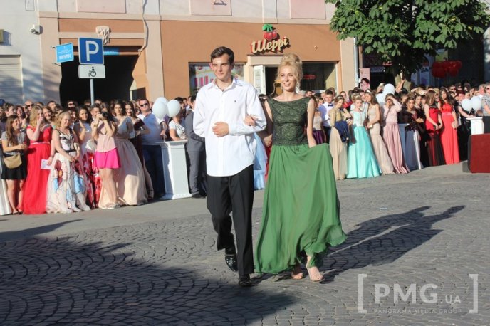 У Мукачеві нагородили випускників-медалістів – 47