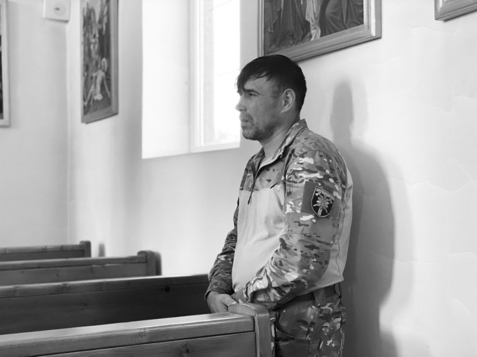 Мукачівщина провела в останню путь молодого військового – 08