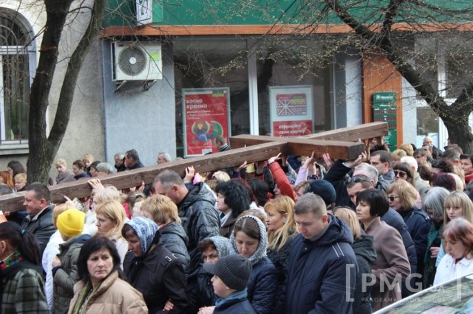 Вулицями Мукачева пройшла Хресна Хода – 53