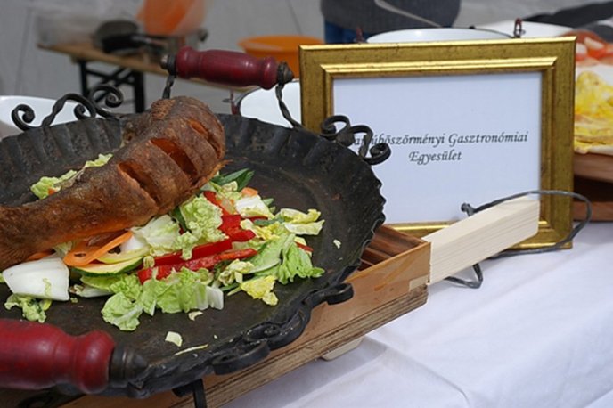 Уха з капустою, гуляш з вином (ФОТОРЕПОРТАЖ) – 11