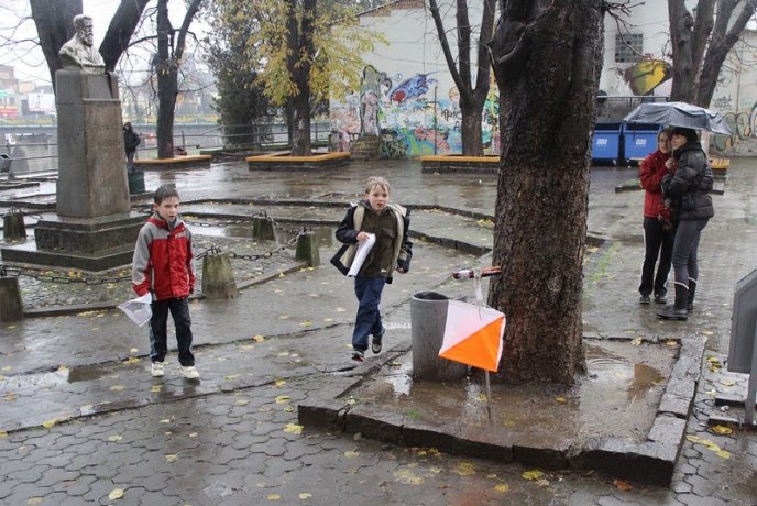 На вулицях Ужгороду пройшов відкритий чемпіонат Закарпаття зі спортивного орієнтування (ФОТОРЕПОРТАЖ) – 24 На вулицях Ужгороду пройшов відкритий чемпіонат Закарпаття зі спортивного орієнтування (ФОТОРЕПОРТАЖ) – 24