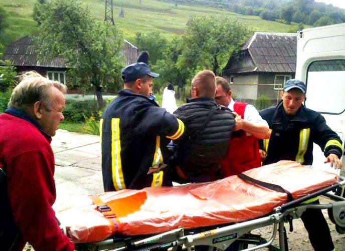 У Воловецькому районі 19-річний  хлопець випав із потяга – 03