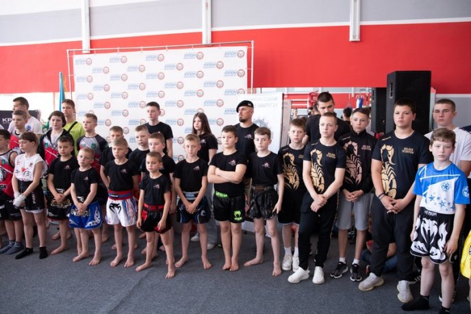  Впродовж 2 днів проходив "Кубок Ужгорода з кікбоксингу" – 03