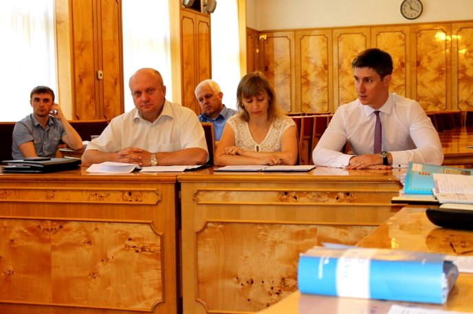 Закарпатські депутати виділять гроші на спортивні майданчики – 07