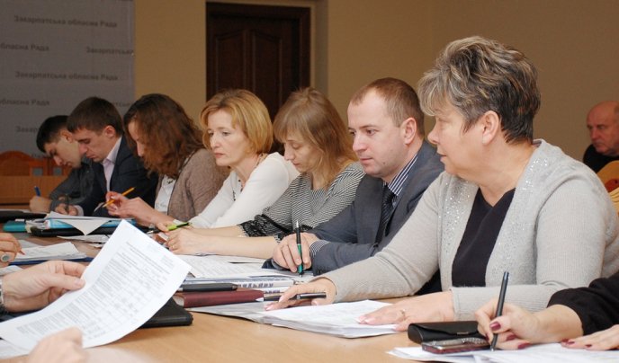 Депутати облради порушували проблему харчування учнів початкових класів – 05