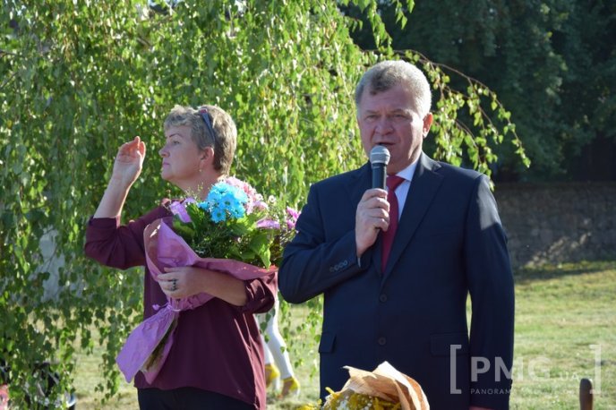 У ЗОШ №4 міста Мукачева пролунав перший дзвінок – 11