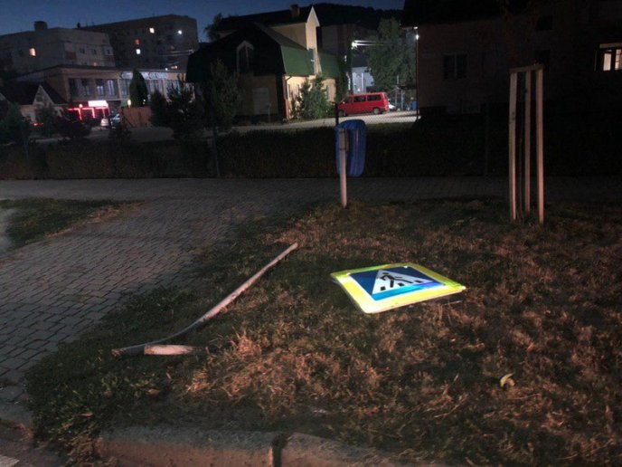 Мукачівці розповіли про інцидент, який стався вчора ввечері у Росвигові – 02