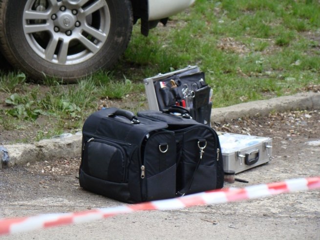 В Ужгороді намагалися спалити джип одному з провідних діячів ромської громади Ужгорода (ФОТО) – 04