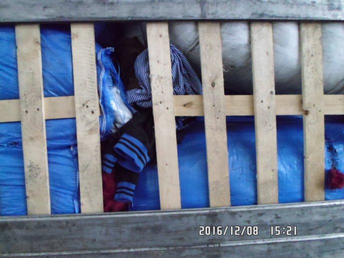 Громадянин Угорщини хотів незаконно ввезти на Закарпаття партію "секонд-хенду" – 03 Громадянин Угорщини хотів незаконно ввезти на Закарпаття партію "секонд-хенду" – 03