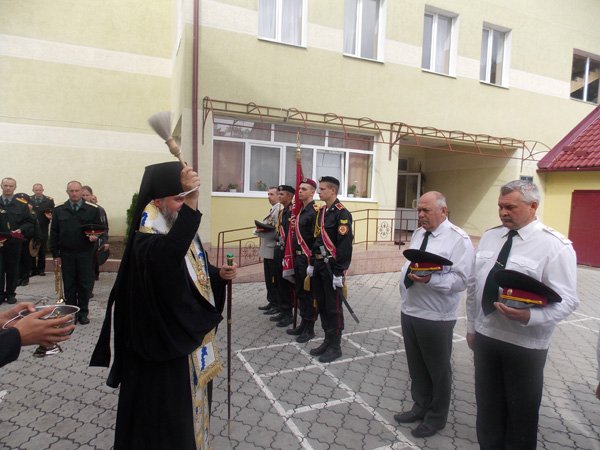 Владика Феодор відслужив молебень у Мукачівському військовому ліцеї з посиленою військово-фізичною підготовкою (ФОТО) – 06