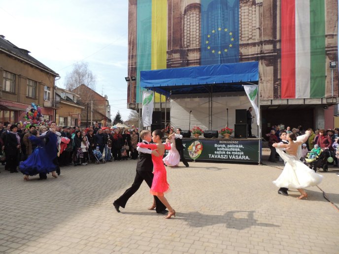 У Берегові розпочався перший весняний ярмарок – 21