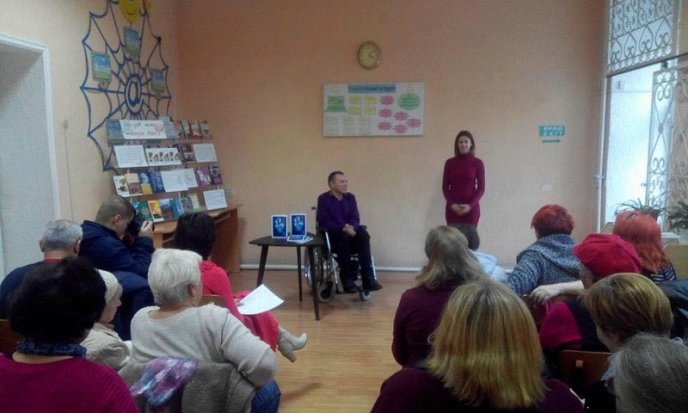 Вінницький поет презентував у Мукачеві свою збірку – 03