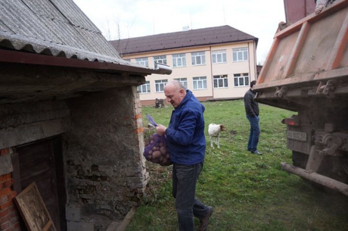 Дитсадки Тячівщини отримали благодійну допомогу  – 02