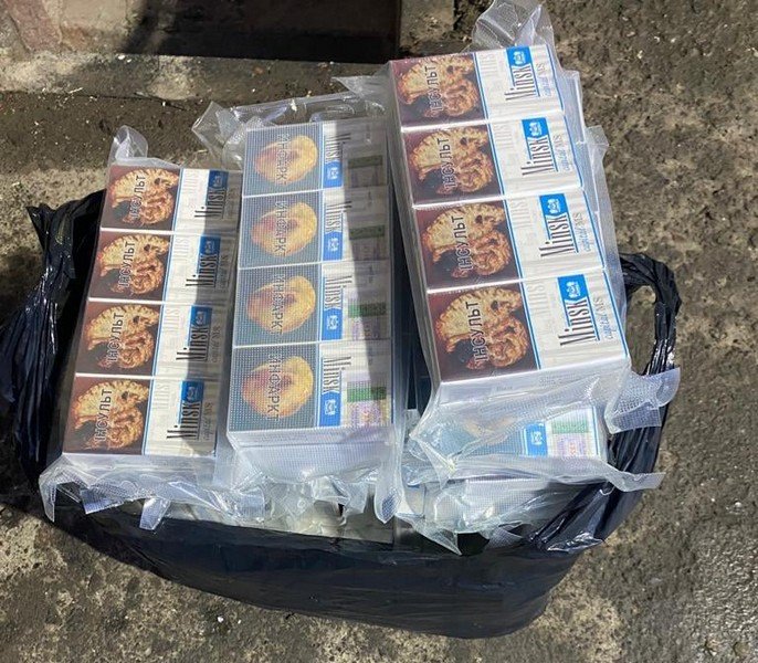 Через контрабандні цигарки в угорця вилучили автомобіль – 05