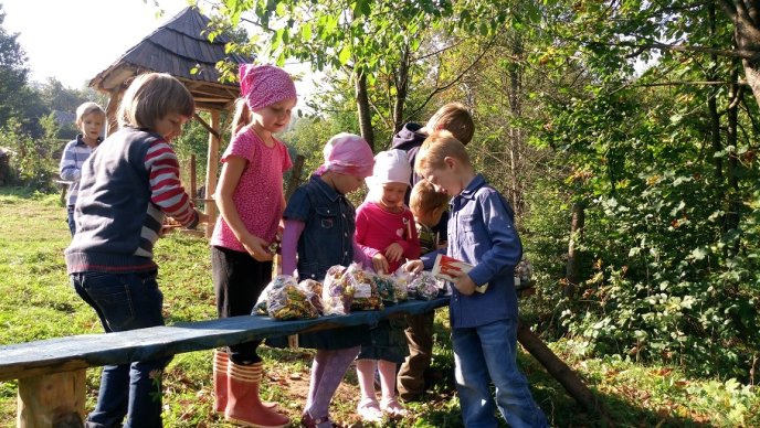 Москаль побував на богослужінні в оновленій дерев’яній церкві на Великоберезнянщині – 08