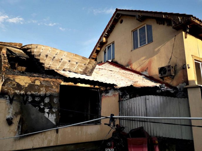 На вулиці Польовій у Залужжі трагічно загинув чоловік: опубліковані фото – 01