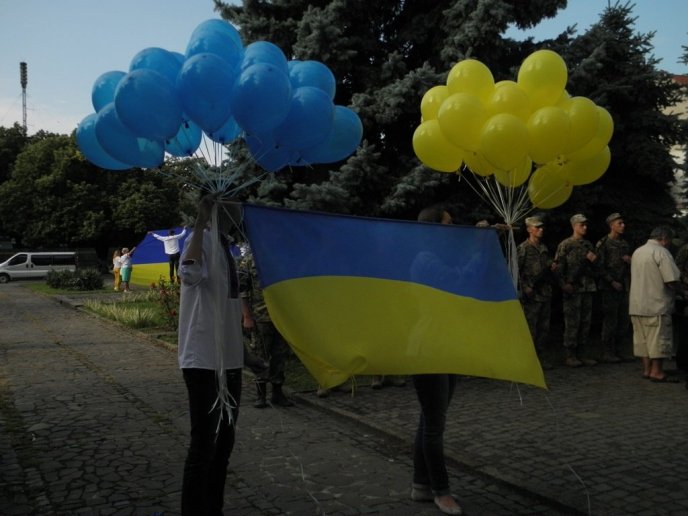 На Виноградівщині відбулись урочистості з нагоди Дня Прапора – 04