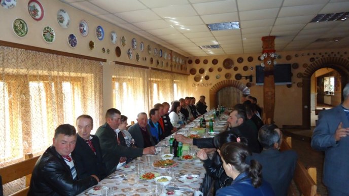 В Ясіня проводжали вівчарів на полонини – 04