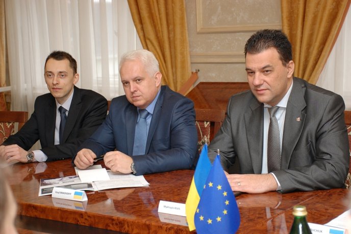 Голова облради Михайло Рівіс зустрівся з делегацією Місії ЄС – 07 Голова облради Михайло Рівіс зустрівся з делегацією Місії ЄС – 07