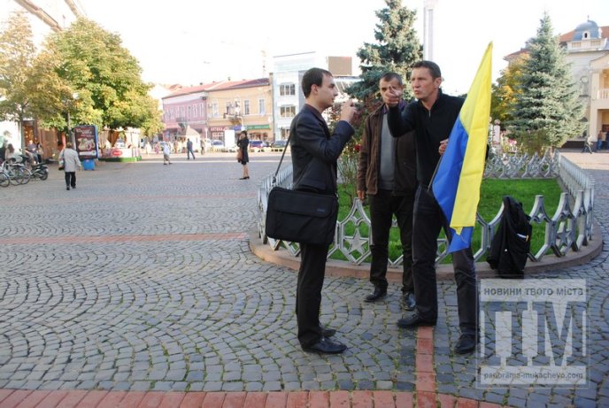 "Антибалогівський" намет викликав обурення у міської влади (ФОТО) – 05