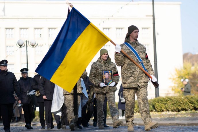 В Ужгороді поховали військового, який загинув минулого тижня – 01