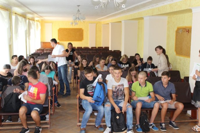 Мукачівські студенти зустрілись із патрульними поліцейськими – 14