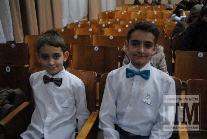 Греко-католицька молодь Закарпаття змагалась за щорічний Кубок КВК у Мукачеві (ФОТО) – 11