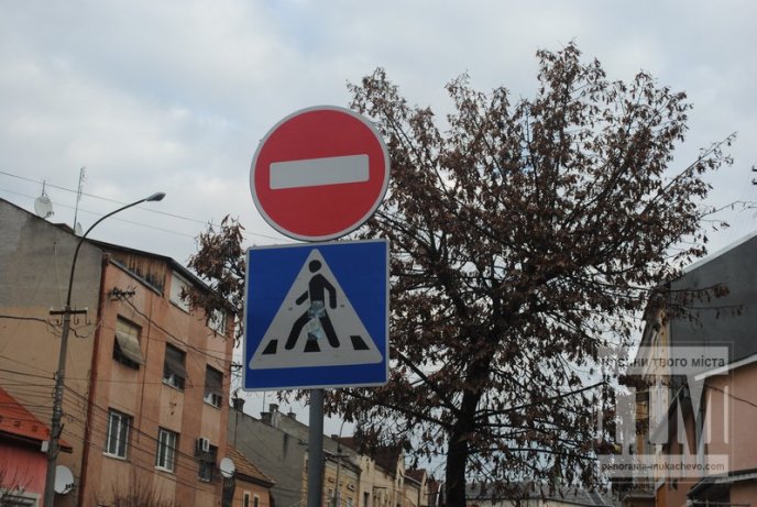 У Мукачеві на вулиці Пушкіна ввели односторонній рух (ФОТО) – 05