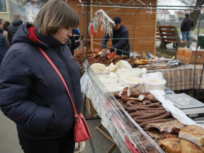 В Ужгороді відкрили фестиваль медовухи – 22