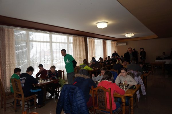 У Тячеві вперше провели міжрайонний Різдвяний дитячий турнір з шахів – 05