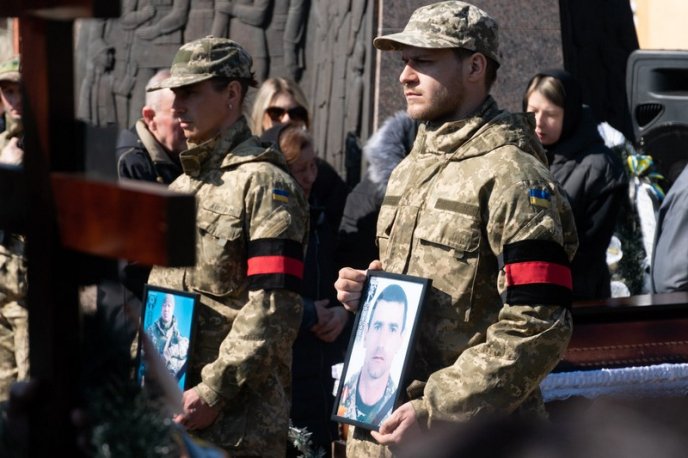 На Закарпатті поховали трьох захисників України – 03 На Закарпатті поховали трьох захисників України – 03